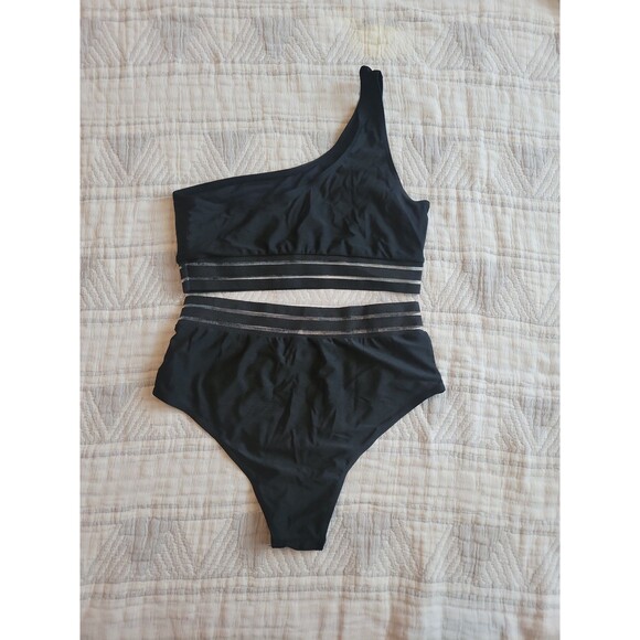 Women two-piece Swimsuit Medium GUC - Picture 2 of 3